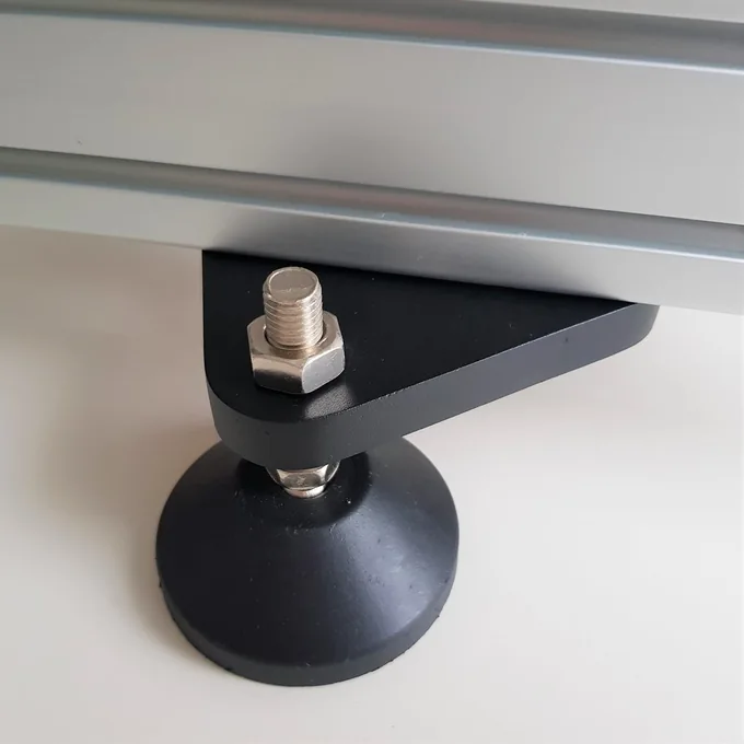 Adjustable Feet - Monitor Stand (PRO SIMRIG) — photo publiée par le fabricant ou vendeur